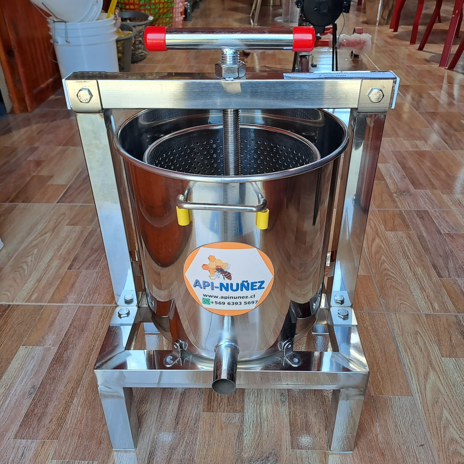 PRENSA DE OPERCULO DE ACERO INOXIDABLE CON CUBIERTA O BARRIL