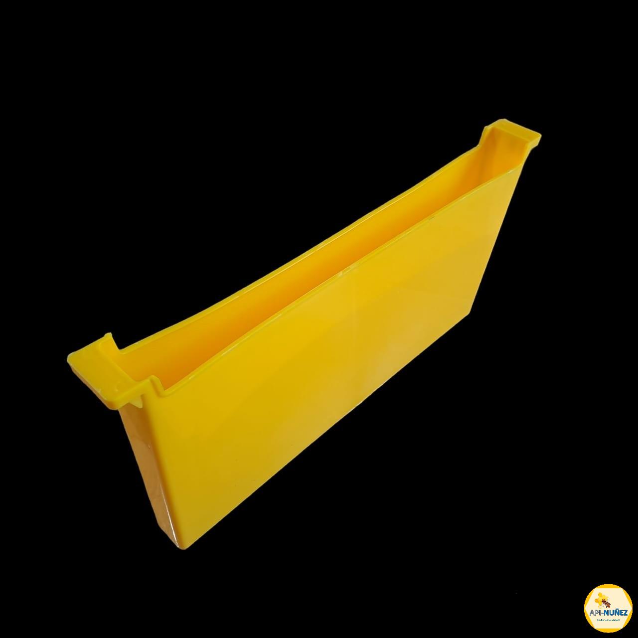 ALIMENTADOR AMARILLO 4 KG (3 LITROS)