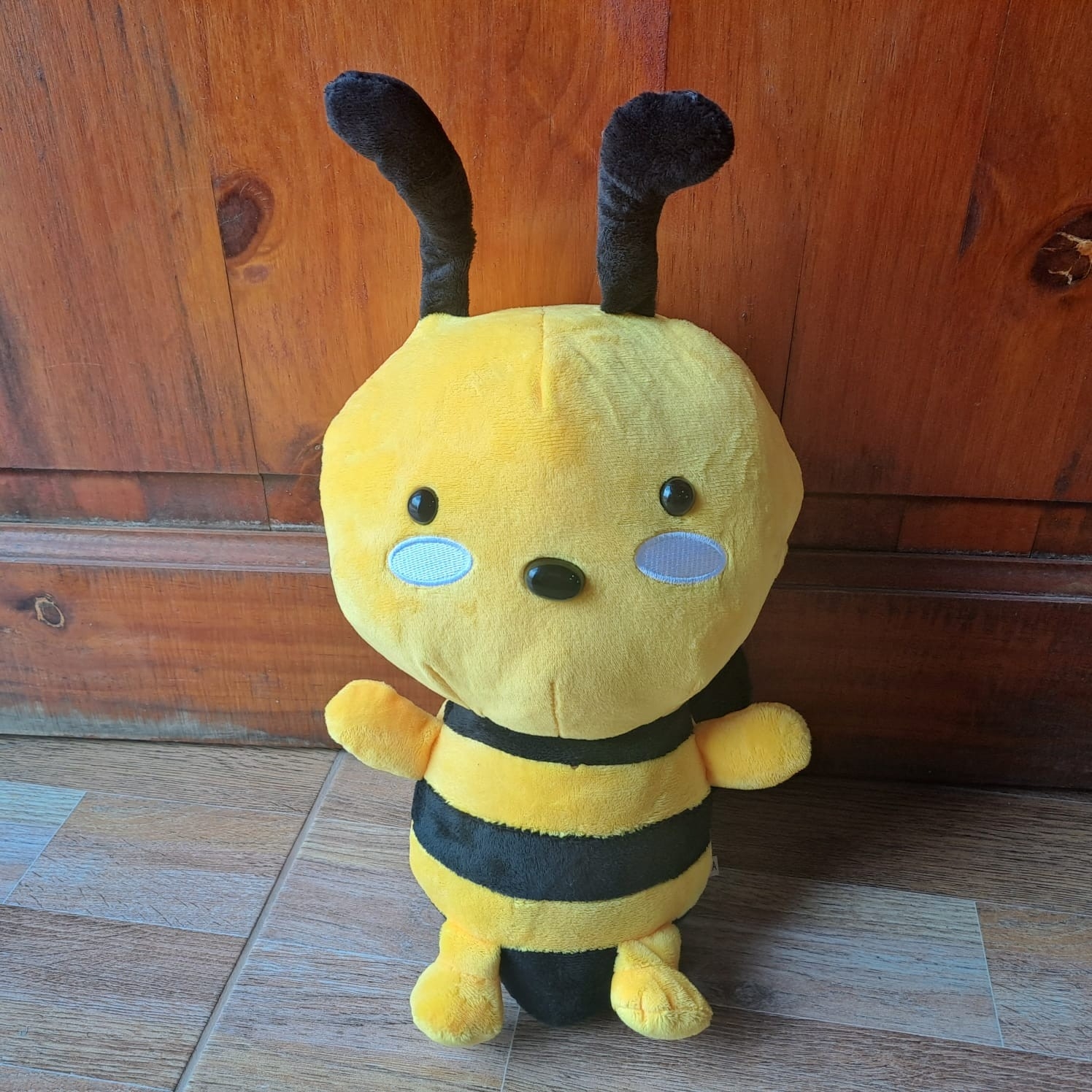 PELUCHE DE ABEJA 30 CM