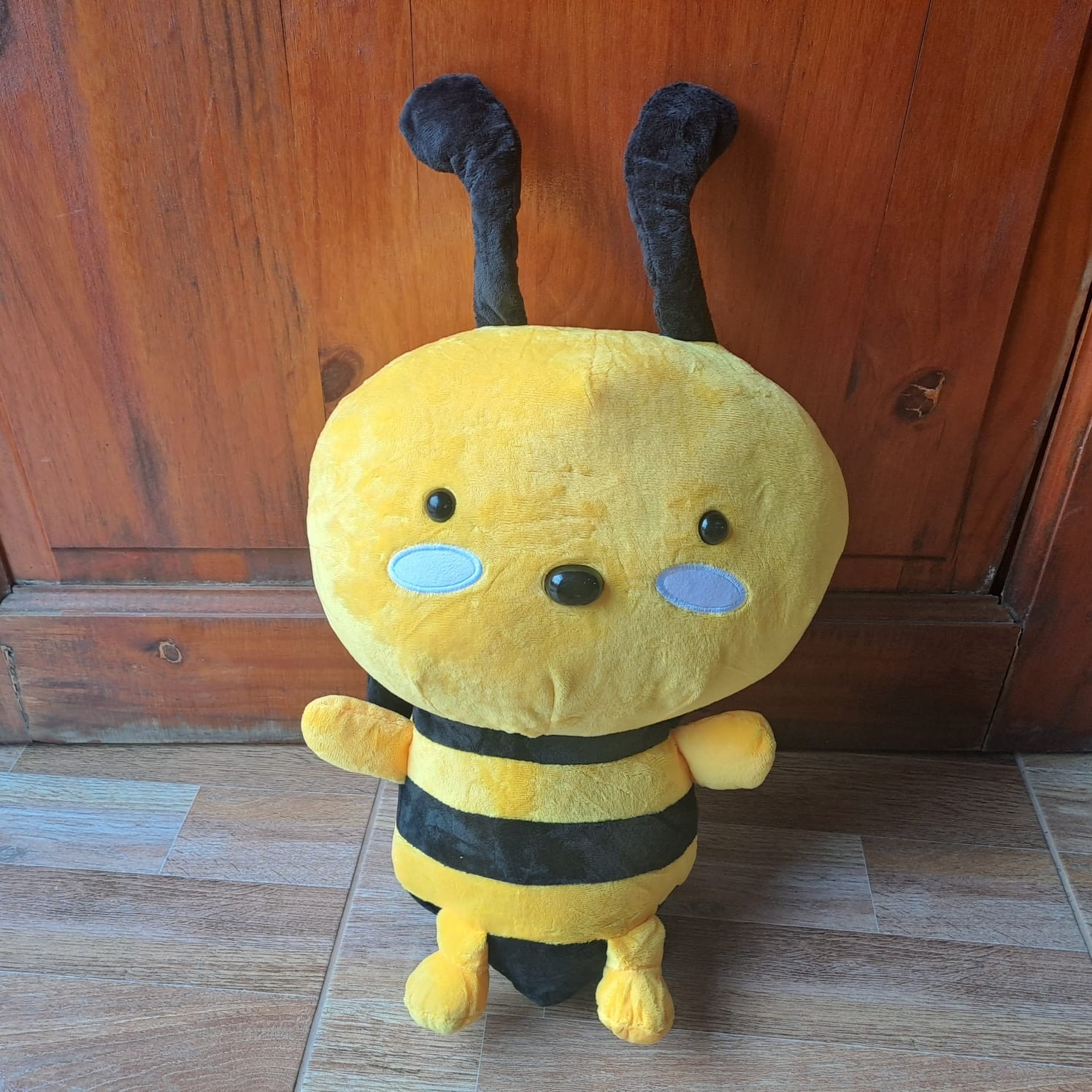 PELUCHE DE ABEJA 45 CM